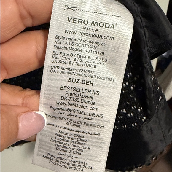 Vero Moda Black, White and Gray Oversized Cardigan Blazer Duster - small - Picture 3 of 6